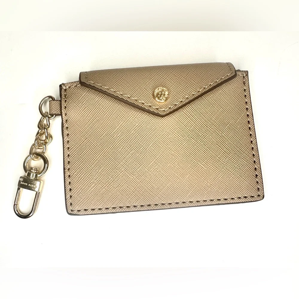 ANNE KLEIN 2 Piece Set Round Coin Purse & Card Holder in Tan With Gold Accents